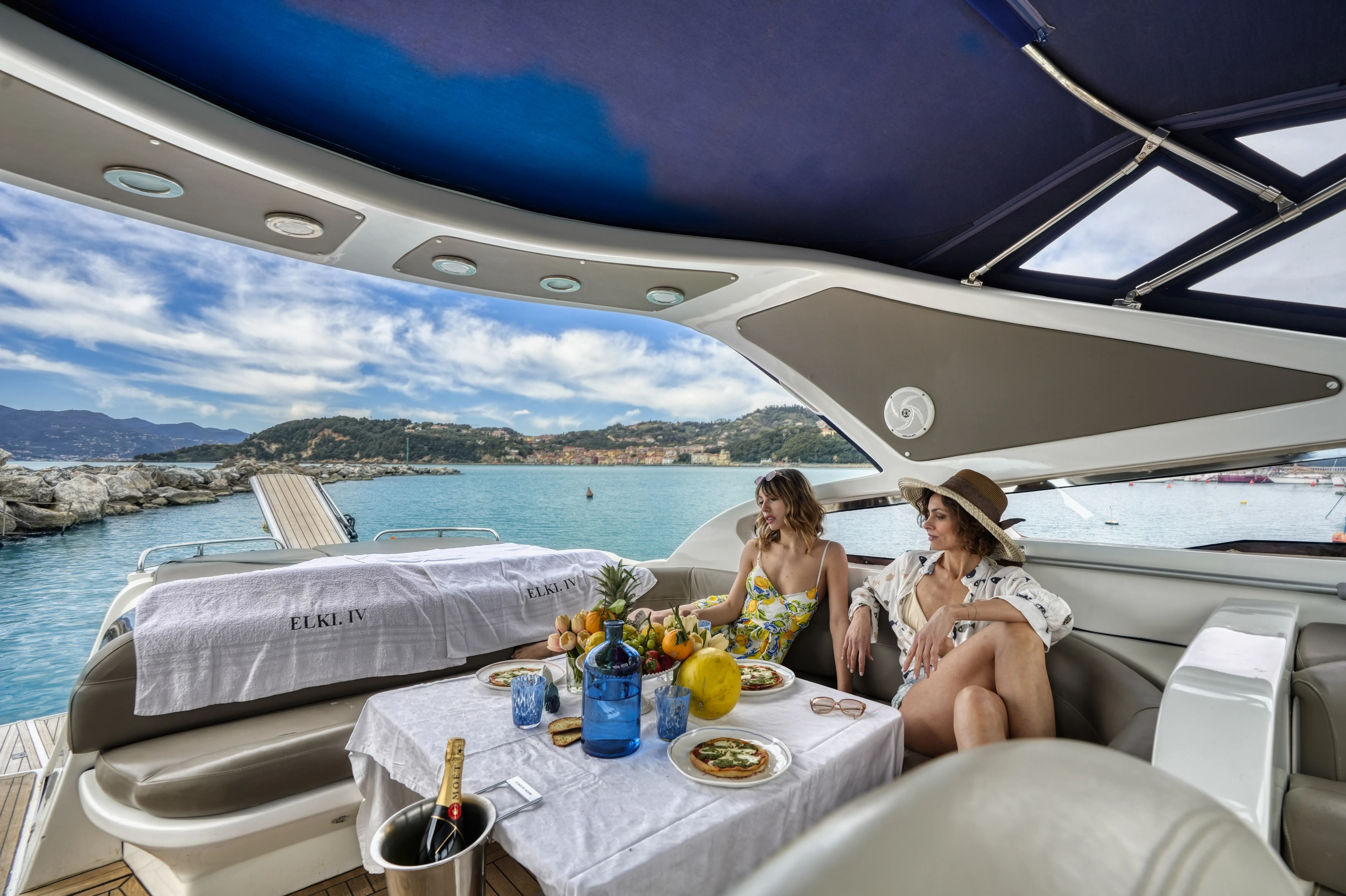 Giorgi 52ft cockpit view