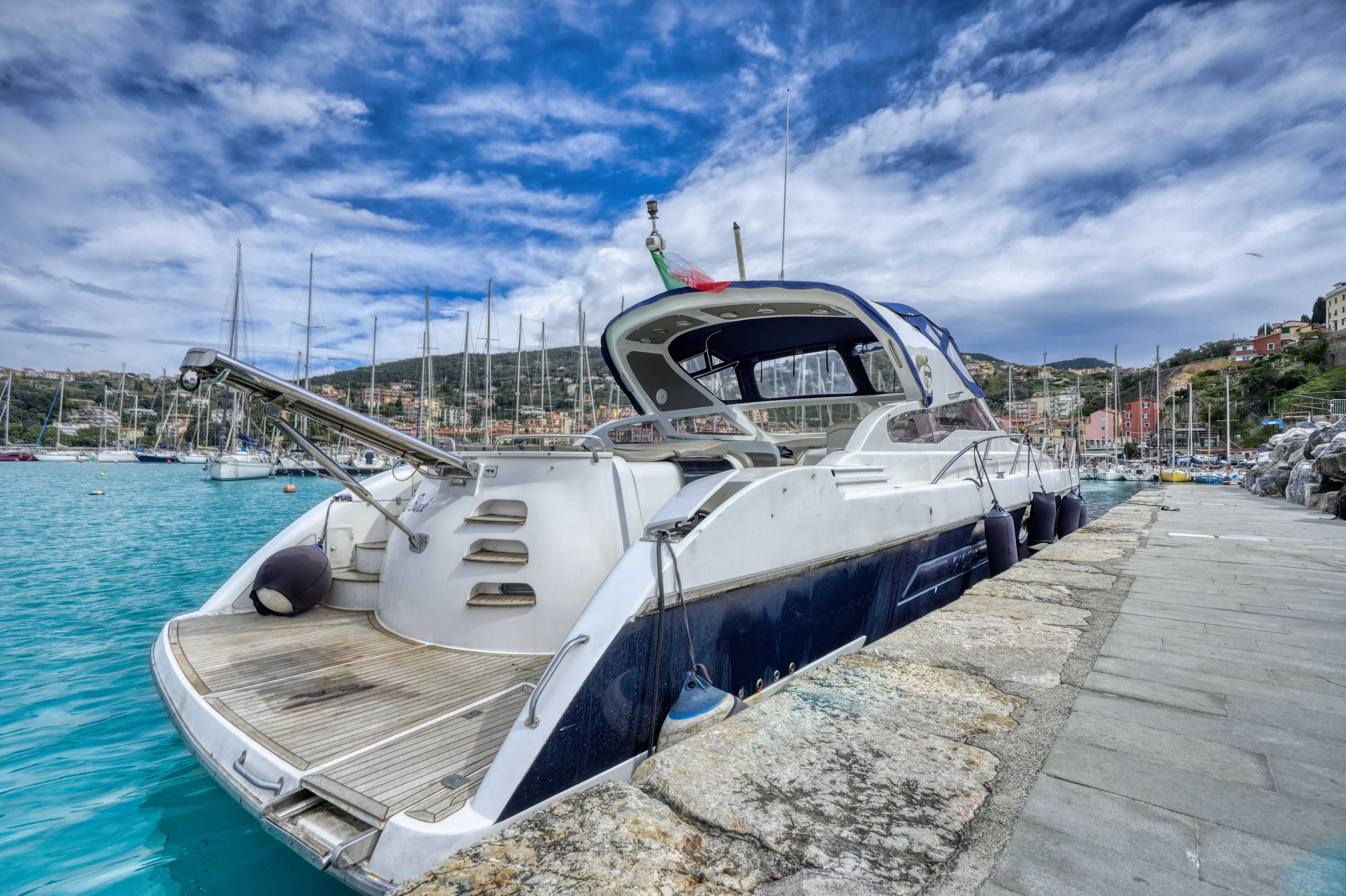Giorgi 52ft external side view